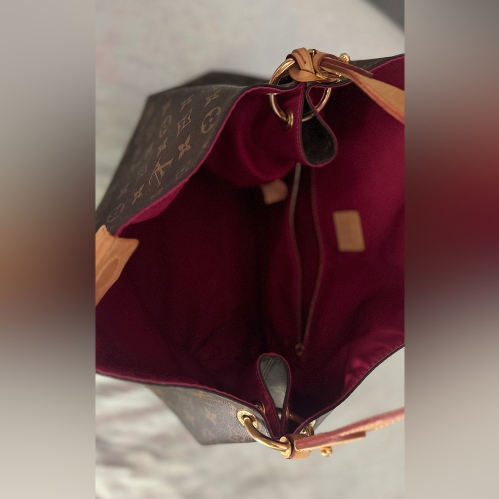 Excellent Condition Authentic Louis Vuitton Graceful MM - Picture 5 of 16